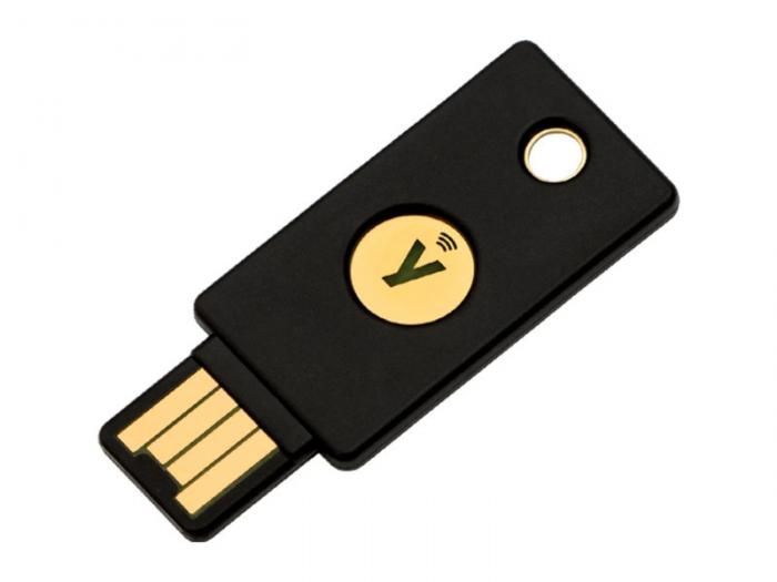 Аппаратный ключ YubiKey 5 NFC